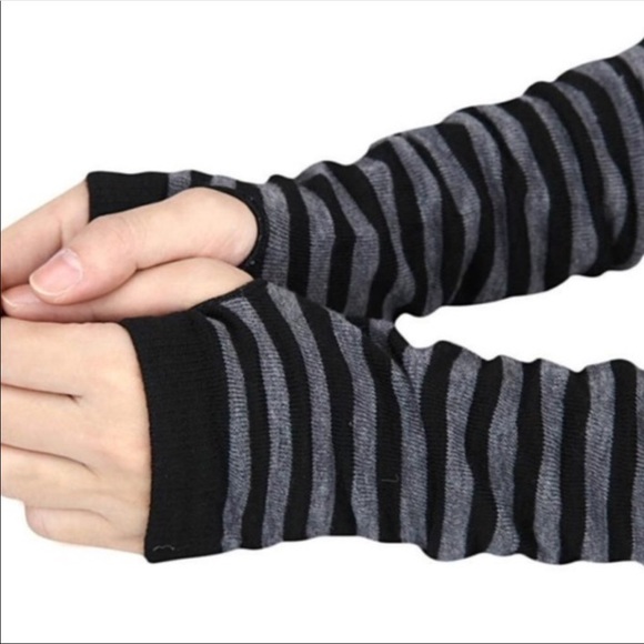Lightweight Hand/Arm Warmers - Picture 2 of 3